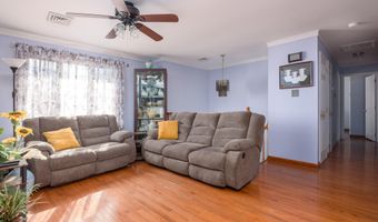 1977 Sun Valley Dr, Blakeslee, PA 18610
