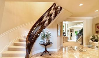 7750 Silverthorn Dr SE, Ada, MI 49301