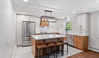 41 Elk Dr, Bedford, NH 03110
