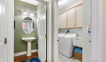 2 Seal Island Rd, Bristol, RI 02809