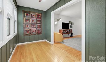 1503 Abbey Cir, Asheville, NC 28805