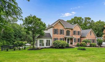 15 Strafford Ln, Bedford, NH 03110