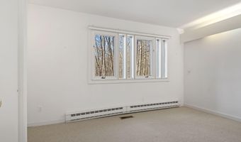484 Cognewaugh Rd, Cos Cob, CT 06807