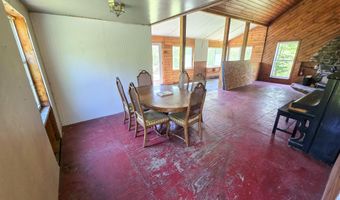 990 W Daniels Rd, Albany, VT 05820