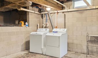 208 Longboat Ave, Beachwood, NJ 08722