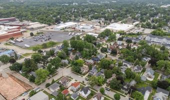 518 E SUMMER St, Appleton, WI 54911