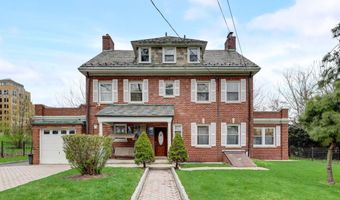 40 Carpenter St, Belleville, NJ 07109