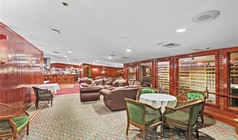 383 Metacom Ave, Bristol, RI 02809