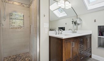 17 Dudley Rd, Brentwood, NH 03833