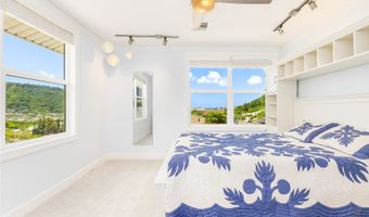 3244 Keahi St, Honolulu, HI 96822