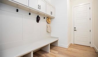 8704 W Flycatcher Pl, Bentonville, AR 72713