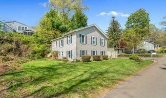 58 Grove St Ext, Branford, CT 06405