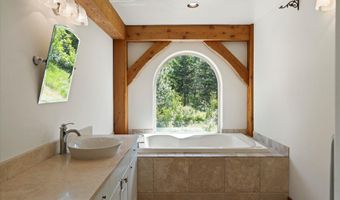 16029 Sunset Heights Dr, Bigfork, MT 59911
