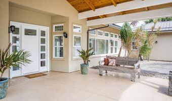 365 E KUIAHA Rd, Haiku, HI 96708