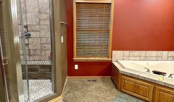 129 Riverview Dr, Anderson, MO 64831