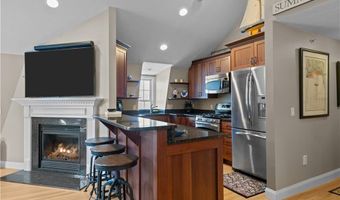 30 Brewer St 3, Newport, RI 02840