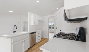 123 Shadow Mountain Dr, Fernley, NV 89408