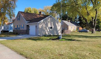 1936 S ADAMS St, Appleton, WI 54915