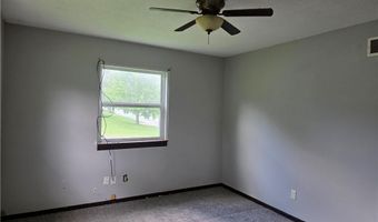 1421 S 6th St, Atchison, KS 66002