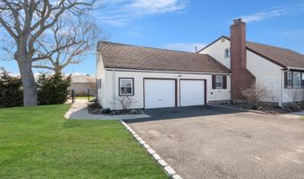 280 S Bayview Ave, Amityville, NY 11701