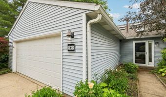 838 Lynnhaven Ln, Akron, OH 44313