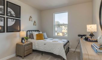 61175 Splendor Ln, Bend, OR 97702
