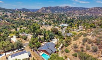 1026 Arnold Way, Alpine, CA 91901