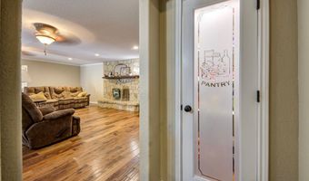 405 N Wickham St, Alvord, TX 76225