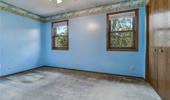 6720 S Shore Dr, Altoona, WI 54720