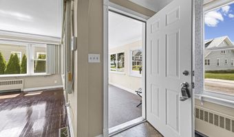 114 Interlochen Dr, Algonac, MI 48001