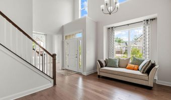 3093 N Spurway Dr, Ann Arbor, MI 48105