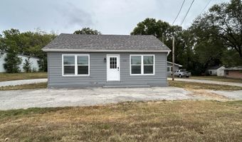 1010 N Jefferson St, Ava, MO 65608