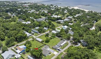 205 Caron Ln, Bay St. Louis, MS 39520