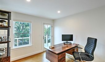 11 Shields St, Newport, RI 02840