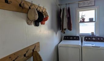 415 Holdrege Ave, Basin, WY 82410