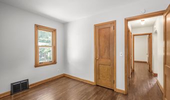 539 Brisbin St, Anoka, MN 55303