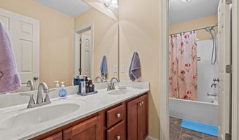 138 Tramway Cir, Angier, NC 27501