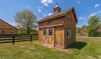 5265 BEAR HOLLOW Ln, Amissville, VA 20106