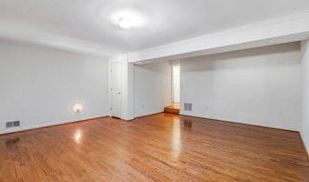 7000 GATTON Sq, Alexandria, VA 22315