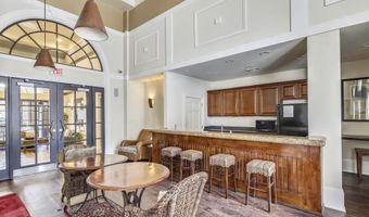 2465 ARMY NAVY Dr 1-405, Arlington, VA 22206