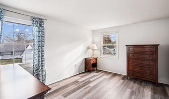 2811 BIRDSEYE Ln, Bowie, MD 20715