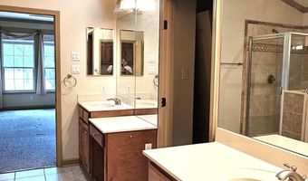 24 Magellan Dr, Hot Springs Village, AR 71909
