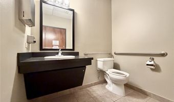 206 SW 8th St 212, Bentonville, AR 72712