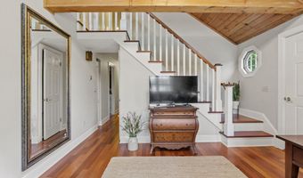 941 Altamont-Voorheesville Rd, Altamont, NY 12009