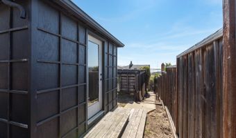 221 Highland Dr, Aptos, CA 95003