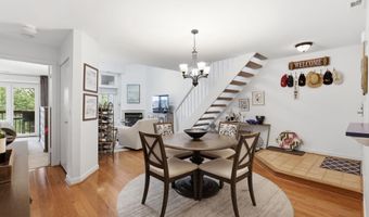 2102 CHESAPEAKE HARBOUR Dr E, Annapolis, MD 21403