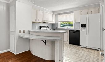 513 Pauline Dr, Bonneau, SC 29431