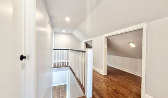 40 E Pasadena Pl, Bridgeport, CT 06610