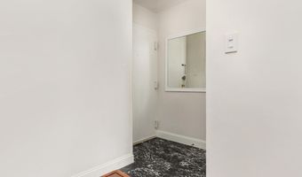 3334 WOODBURN VILLAGE Dr 33, Annandale, VA 22003