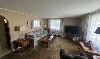 37 Pine Island Ave, Berlin, NH 03570